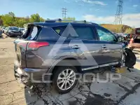 2017 Toyota RAV4 photo