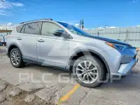 2017 Toyota RAV4 фото