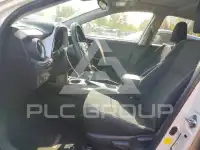 2017 Toyota RAV4 фото