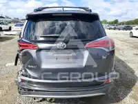 2017 Toyota RAV4 фото