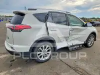 2017 Toyota RAV4 фото