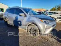 2017 Toyota RAV4 фото