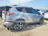 2017 Toyota RAV4 фото