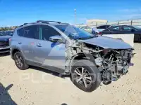 2017 Toyota RAV4 photo