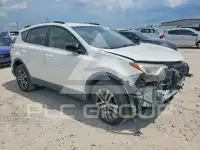 2017 Toyota RAV4 фото