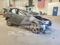 2017 Toyota RAV4 фото