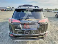 2017 Toyota RAV4 фото