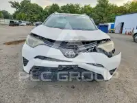 2017 Toyota RAV4 фото