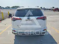 2017 Toyota RAV4 фото