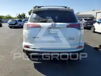 2017 Toyota RAV4 фото
