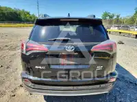 2017 Toyota RAV4 фото