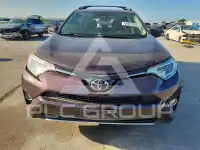 2017 Toyota RAV4 фото