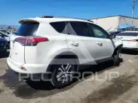 2017 Toyota RAV4 фото