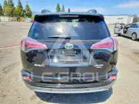 2017 Toyota RAV4 фото