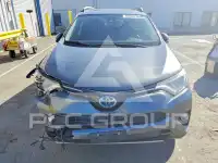 2017 Toyota RAV4 фото