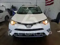 2017 Toyota RAV4 фото