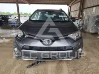 2017 Toyota RAV4 фото
