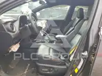2017 Toyota RAV4 фото