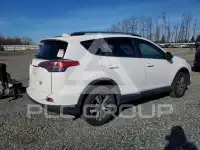 2017 Toyota RAV4 photo
