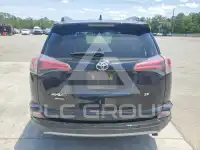 2017 Toyota RAV4 фото
