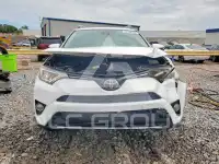 2017 Toyota RAV4 фото