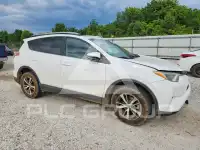 2017 Toyota RAV4 фото