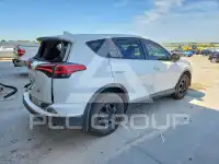 2017 Toyota RAV4 photo