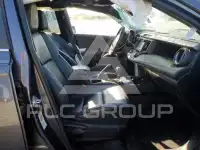 2017 Toyota RAV4 фото