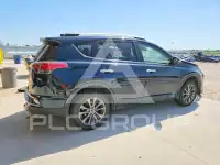 2017 Toyota RAV4 фото