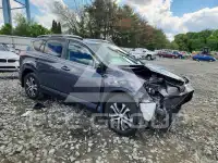2017 Toyota RAV4 фото
