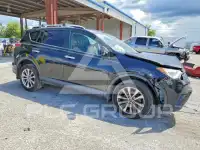 2017 Toyota RAV4 photo