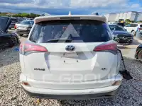 2017 Toyota RAV4 фото