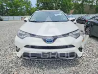 2017 Toyota RAV4 фото