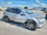 2017 Toyota RAV4 photo