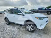 2017 Toyota RAV4 photo