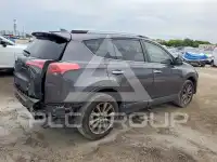 2017 Toyota RAV4 фото