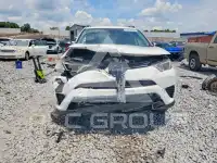 2017 Toyota RAV4 фото