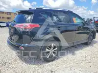 2017 Toyota RAV4 фото