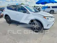 2017 Toyota RAV4 photo