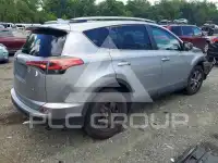 2017 Toyota RAV4 фото