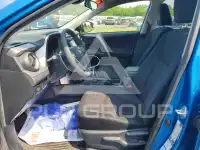 2017 Toyota RAV4 фото