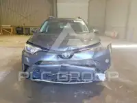 2017 Toyota RAV4 фото