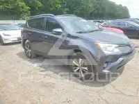 2017 Toyota RAV4 фото