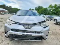 2017 Toyota RAV4 photo