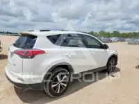 2017 Toyota RAV4 фото