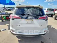 2017 Toyota RAV4 photo