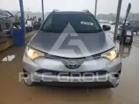 2017 Toyota RAV4 фото