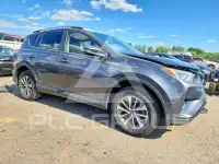2017 Toyota RAV4 фото