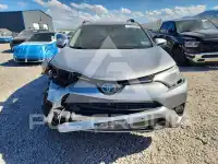 2017 Toyota RAV4 фото
