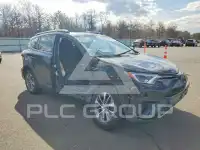 2017 Toyota RAV4 фото